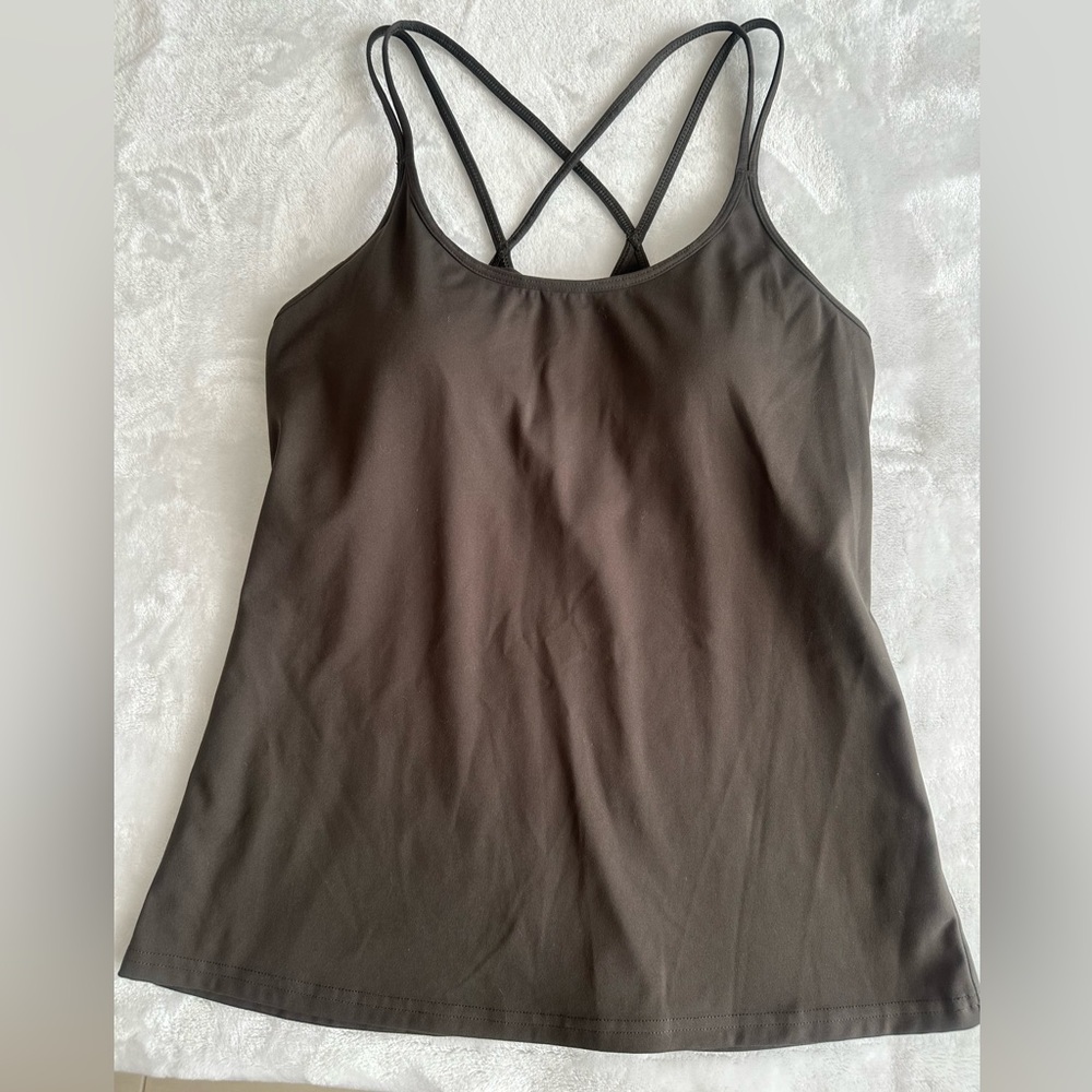 Old Navy women’s medium padded racerback strappy tank. Grayish green color